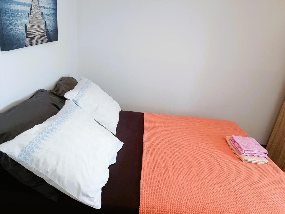 Apartments Babic 50 Meters From The Beach Vir Luaran gambar