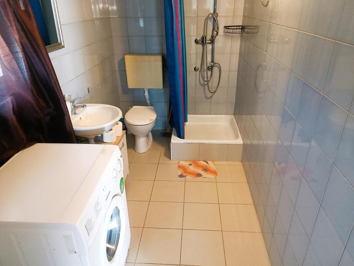 Apartments Babic 50 Meters From The Beach Vir Luaran gambar