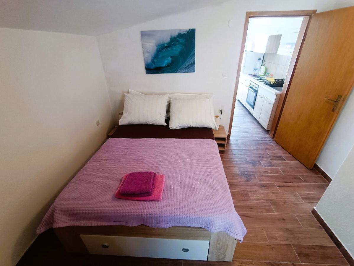 Apartments Babic 50 Meters From The Beach Vir Luaran gambar