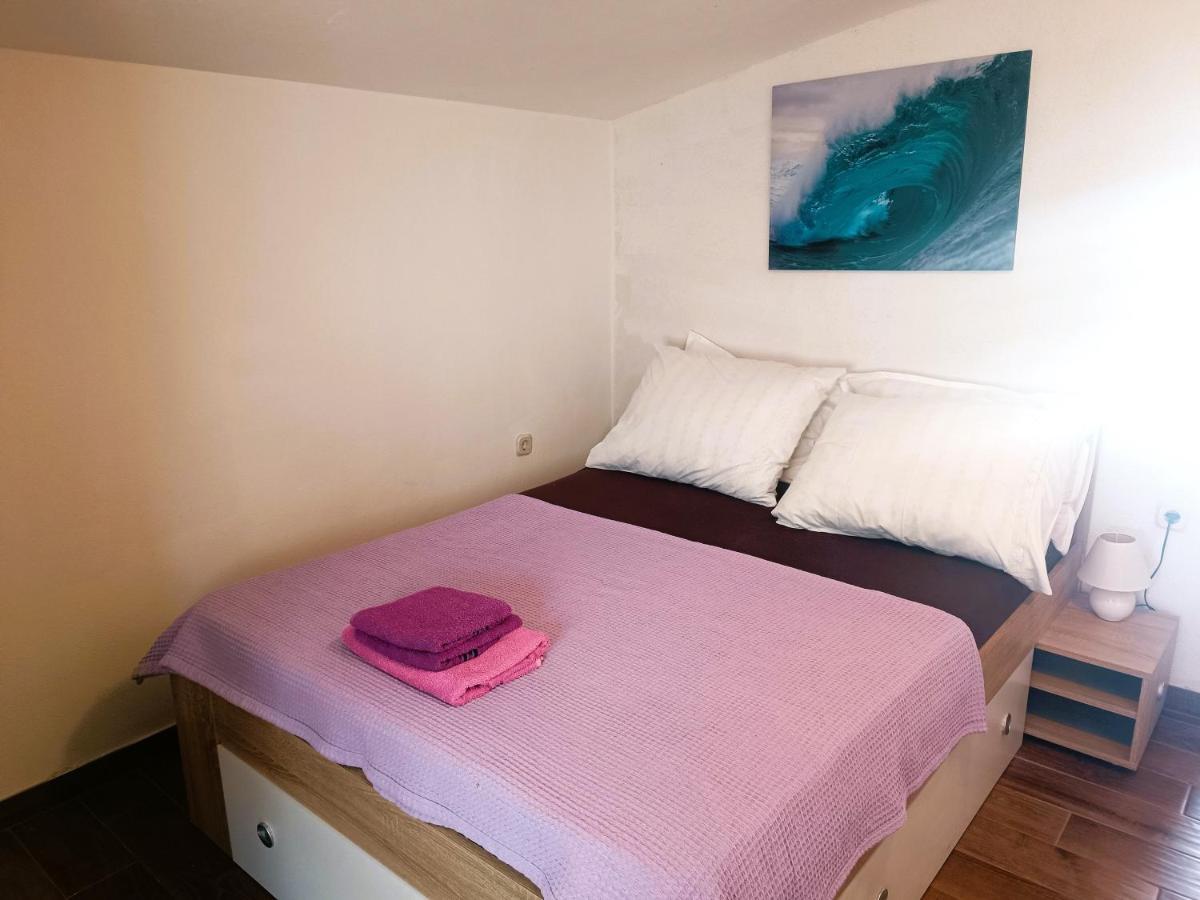 Apartments Babic 50 Meters From The Beach Vir Luaran gambar