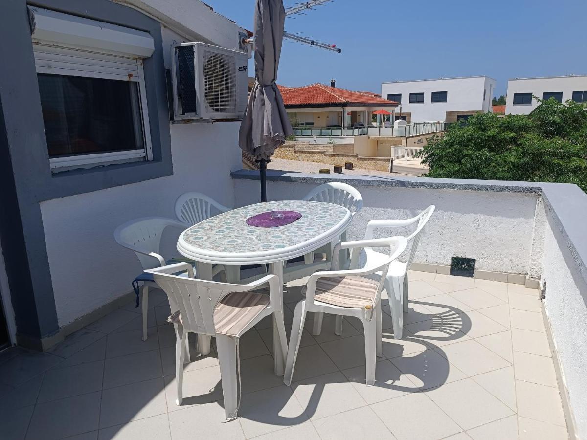Apartments Babic 50 Meters From The Beach Vir Luaran gambar
